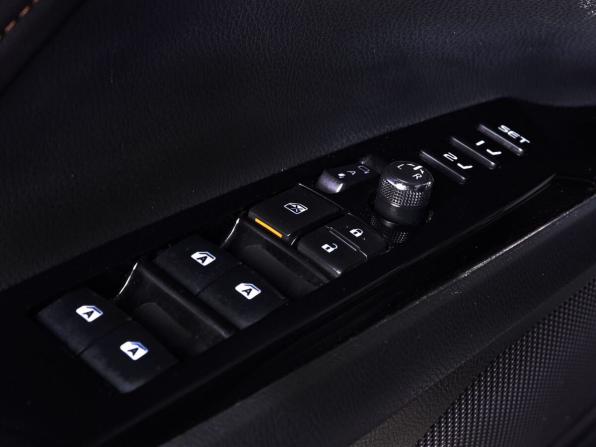 Toyota Camry VIII (XV70) с пробегом 2020 года, цена 2 800 000 рублей, 98927 км, седан, Автокод Объявления