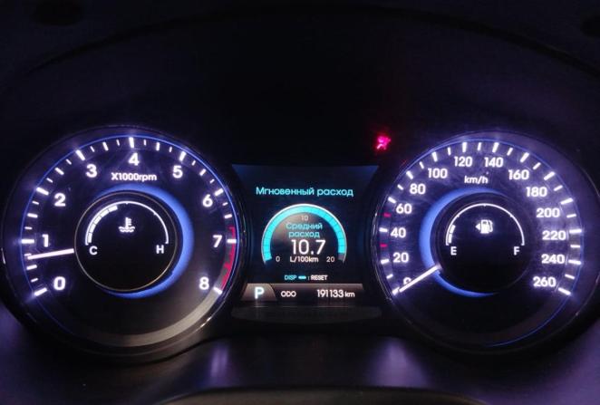Hyundai Grandeur V с пробегом 2013 года, цена 1 450 000 рублей, 191133 км, седан, Автокод Объявления