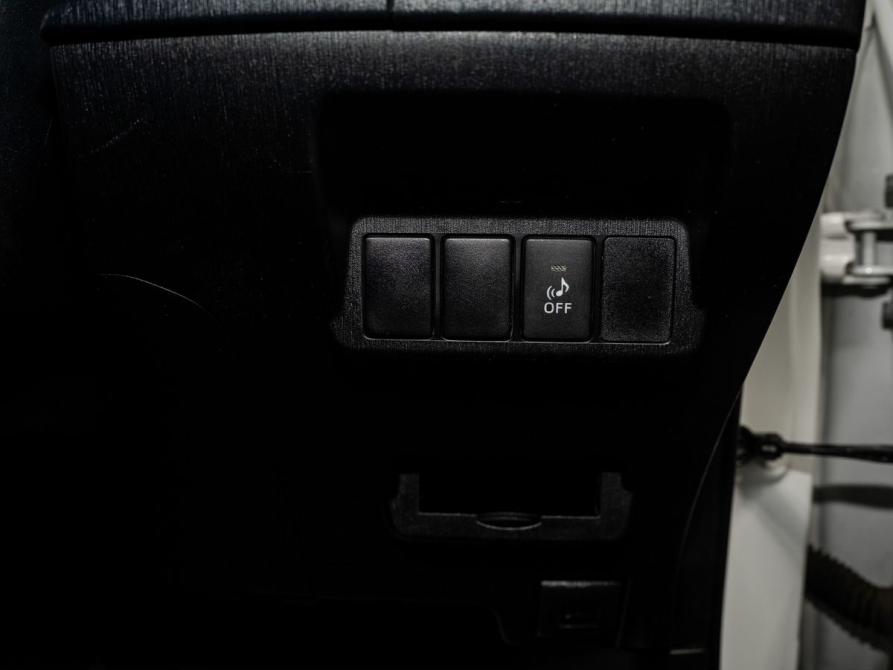 Toyota Prius Alpha I (ZVW40/41) Рестайлинг Чита  - изображение 16