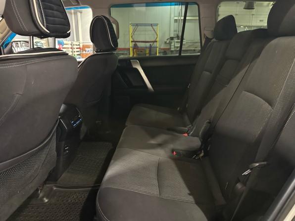 Toyota Land Cruiser Prado 150 Series Рестайлинг 2 с пробегом 2018 года, цена 3 349 000 рублей, 271458 км, внедорожник, Автокод Объявления