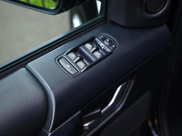 Land Rover Freelander II Рестайлинг с пробегом 2012 года, цена 1 199 777 рублей, 219342 км, внедорожник, Автокод Объявления