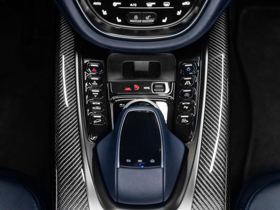 Aston Martin DBX I Москва  - изображение 37
