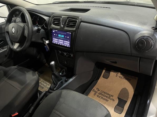 Renault Logan II с пробегом 2015 года, цена 645 000 рублей, 173854 км, седан, Автокод Объявления