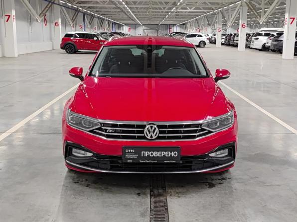 Volkswagen Passat B8 Рестайлинг с пробегом 2020 года, цена 3 000 000 рублей, 102743 км, универсал, Автокод Объявления