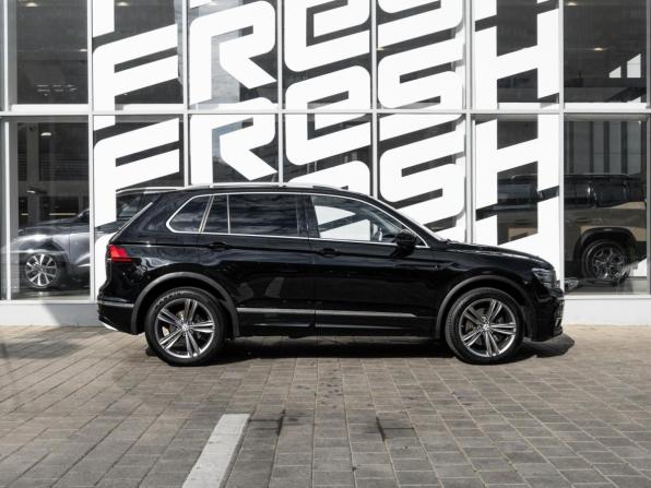 Volkswagen Tiguan II с пробегом 2018 года, цена 2 730 000 рублей, 117041 км, внедорожник, Автокод Объявления