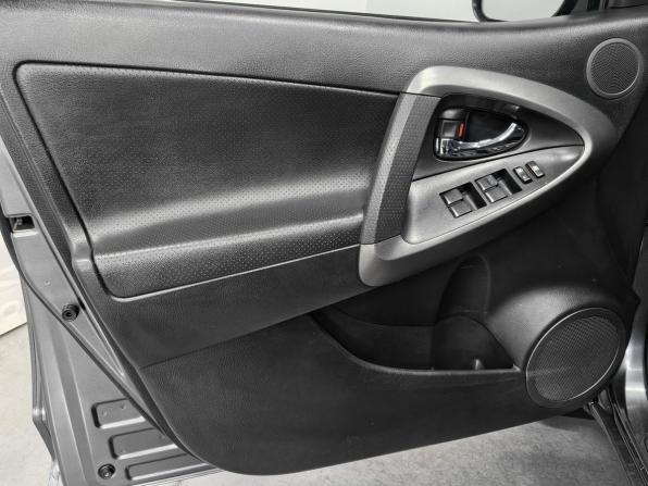 Toyota RAV4 III (XA30) Рестайлинг с пробегом 2011 года, цена 1 815 000 рублей, 232000 км, внедорожник, Автокод Объявления