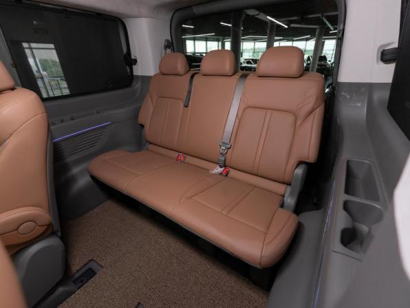 Hyundai Staria I с пробегом 2025 года, цена 8 050 000 рублей, 9570 км, минивэн, Автокод Объявления