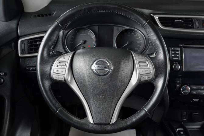 Nissan Qashqai II с пробегом 2018 года, цена 1 599 000 рублей, 155000 км, внедорожник, Автокод Объявления