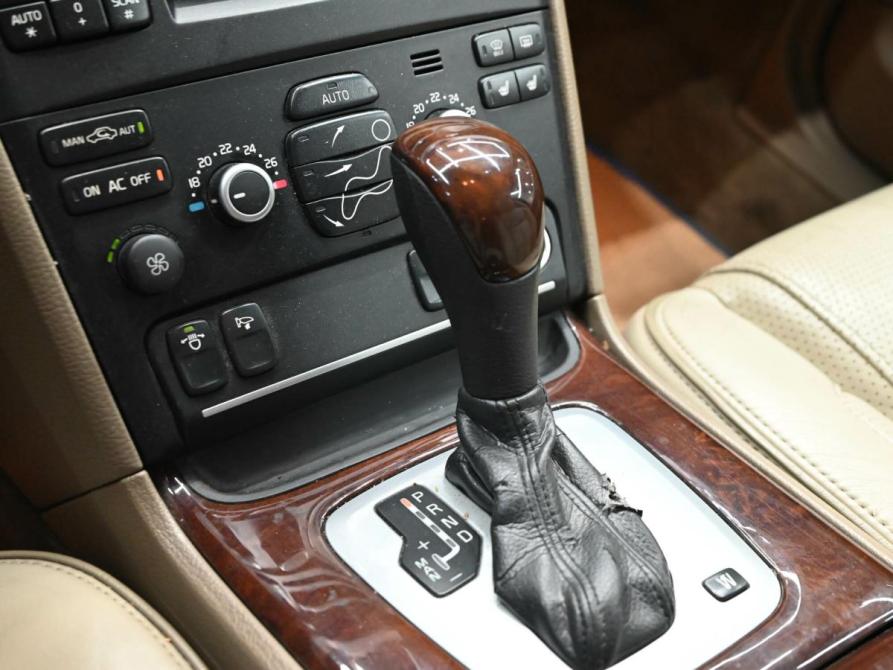 Volvo XC90 I Рестайлинг Екатеринбург  - изображение 16