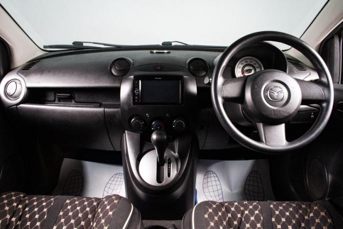 Mazda Demio III (DE) с пробегом 2007 года, цена 749 000 рублей, 100150 км, хэтчбек, Автокод Объявления