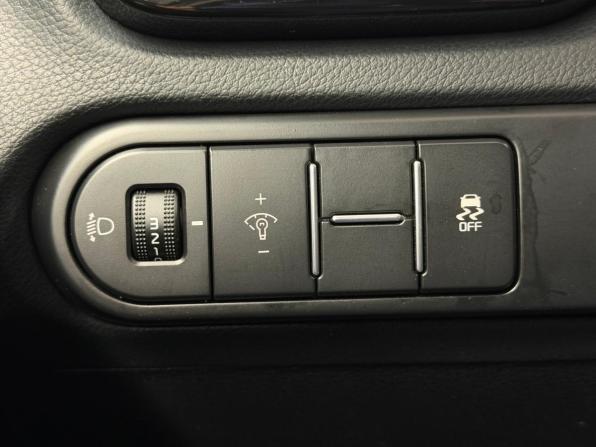Kia Ceed III с пробегом 2018 года, цена 1 656 000 рублей, 97973 км, хэтчбек, Автокод Объявления