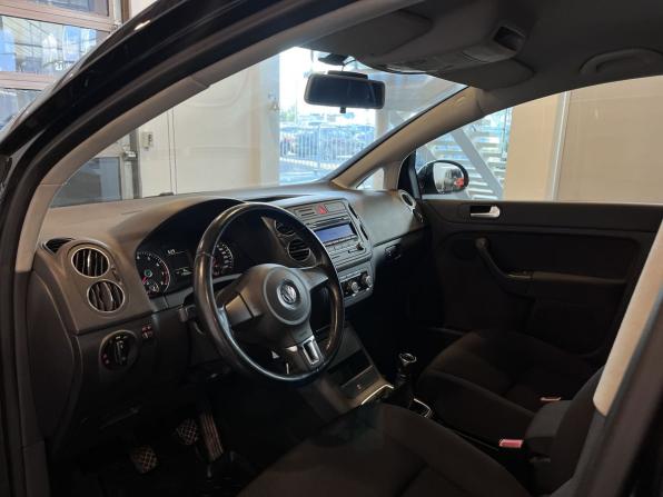 Volkswagen Golf Plus II с пробегом 2010 года, цена 665 000 рублей, 140065 км, хэтчбек, Автокод Объявления