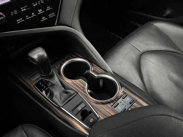 Toyota Camry VIII (XV70) с пробегом 2018 года, цена 2 719 000 рублей, 110548 км, седан, Автокод Объявления