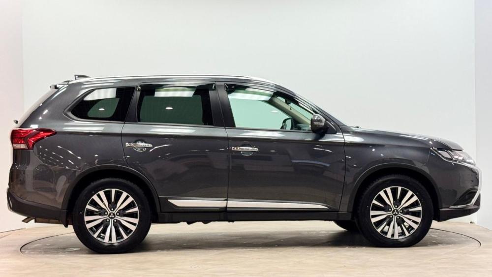 Mitsubishi Outlander III Рестайлинг 3 Киров  - изображение 5