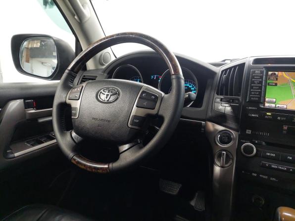 Toyota Land Cruiser 200 Series с пробегом 2011 года, цена 2 890 000 рублей, 244050 км, внедорожник, Автокод Объявления