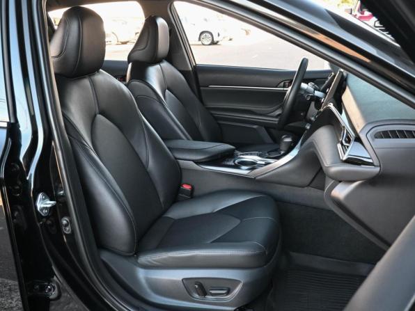 Toyota Camry VIII (XV70) Рестайлинг с пробегом 2021 года, цена 2 899 000 рублей, 137354 км, седан, Автокод Объявления