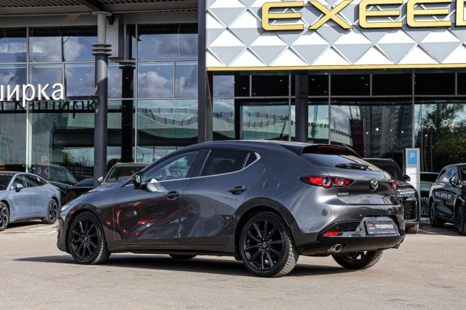 Mazda 3 IV (BP) с пробегом 2019 года, цена 2 230 000 рублей, 47617 км, хэтчбек, Автокод Объявления