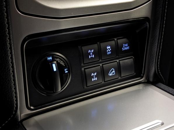 Toyota Land Cruiser Prado 150 Series Рестайлинг 2 с пробегом 2020 года, цена 6 170 000 рублей, 54239 км, внедорожник, Автокод Объявления