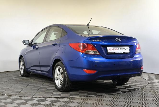 Hyundai Solaris I с пробегом 2012 года, цена 700 000 рублей, 232130 км, седан, Автокод Объявления