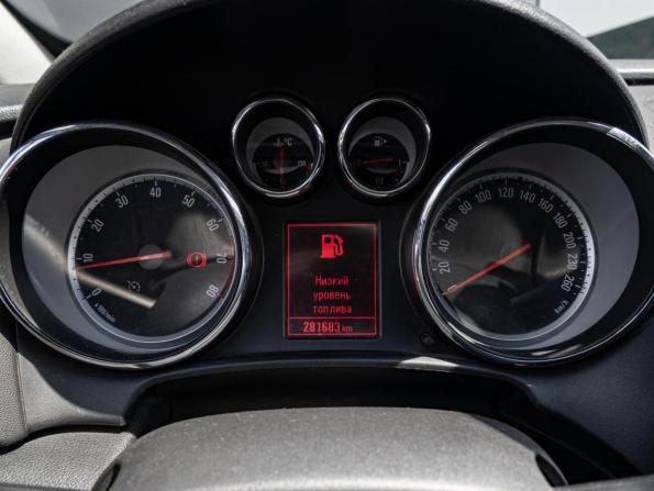 Opel Astra J Рестайлинг с пробегом 2013 года, цена 860 000 рублей, 281683 км, хэтчбек, Автокод Объявления