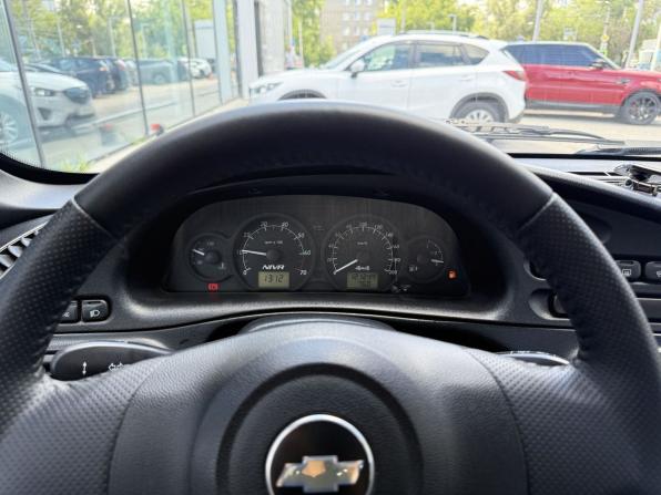 Chevrolet Niva I Рестайлинг с пробегом 2017 года, цена 667 000 рублей, 121243 км, внедорожник, Автокод Объявления
