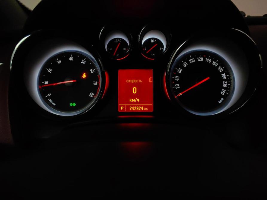 Opel Astra J Рестайлинг Москва  - изображение 16