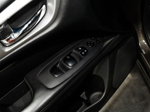 Nissan Pathfinder IV с пробегом 2015 года, цена 1 800 000 рублей, 125796 км, внедорожник, Автокод Объявления