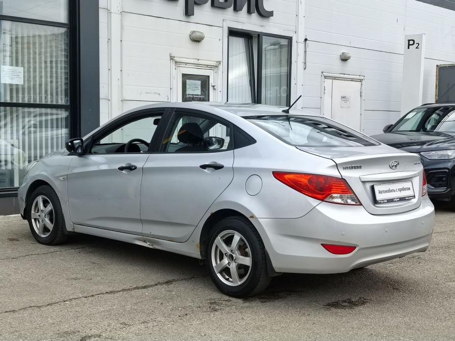Hyundai Solaris I Москва  - изображение 7
