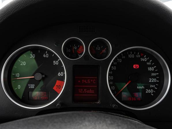 Audi TT I (8N) с пробегом 2002 года, цена 910 000 рублей, 193616 км, купе, Автокод Объявления