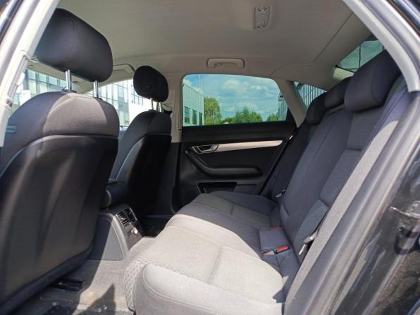 Audi A6 III (C6) Рестайлинг с пробегом 2009 года, цена 820 000 рублей, 323290 км, седан, Автокод Объявления