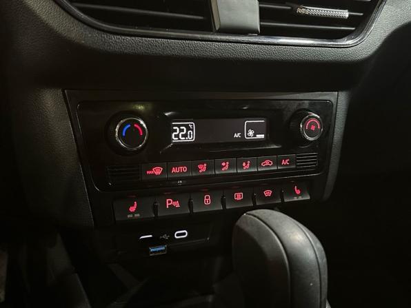 Volkswagen Polo VI с пробегом 2021 года, цена 1 569 000 рублей, 137856 км, лифтбек, Автокод Объявления