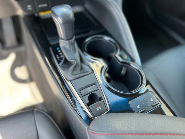Toyota Camry VIII (XV70) с пробегом 2020 года, цена 2 930 000 рублей, 70600 км, седан, Автокод Объявления