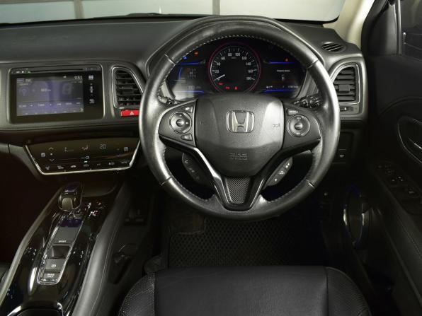 Honda Vezel I с пробегом 2014 года, цена 1 565 995 рублей, 178375 км, внедорожник, Автокод Объявления