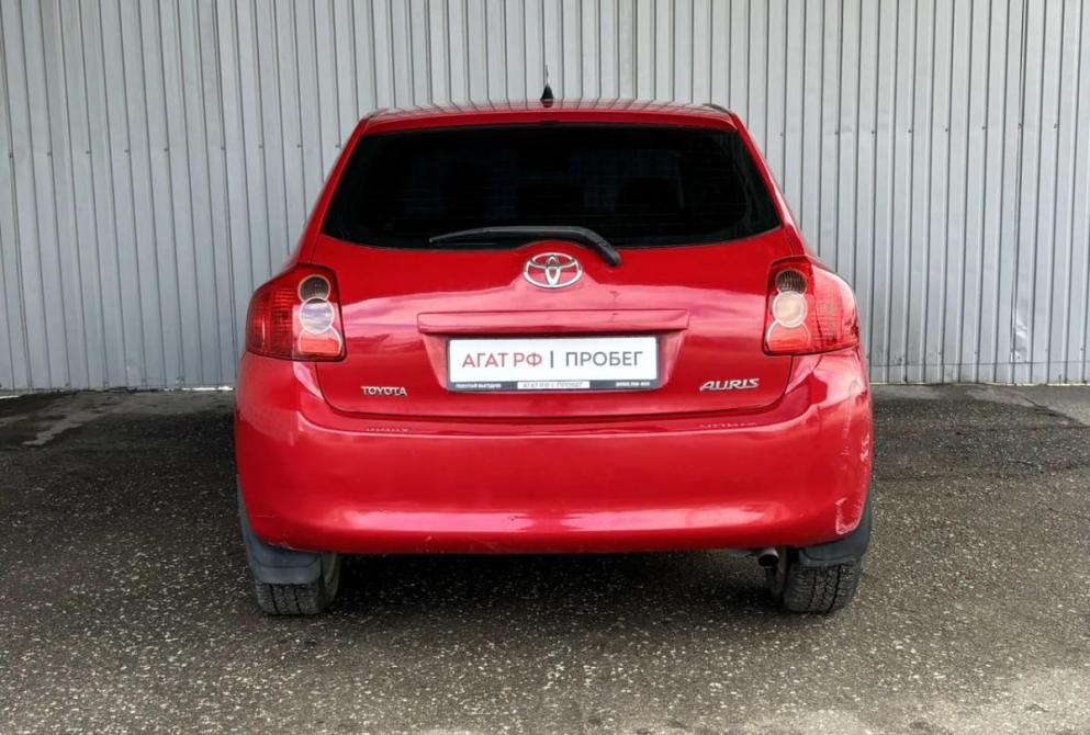 Toyota Auris I Киров  - изображение 7