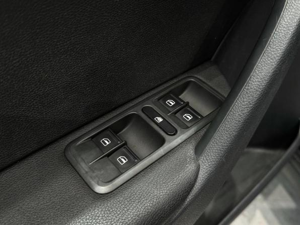 Skoda Yeti I с пробегом 2013 года, цена 980 000 рублей, 267521 км, внедорожник, Автокод Объявления