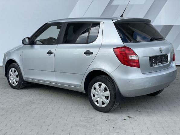 Skoda Fabia II Рестайлинг с пробегом 2010 года, цена 458 000 рублей, 175553 км, хэтчбек, Автокод Объявления