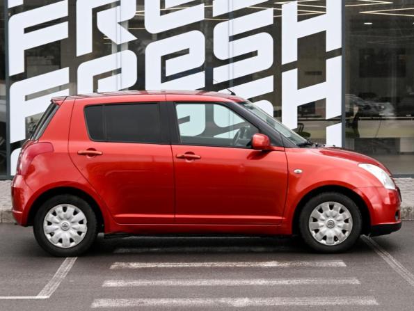 Suzuki Swift III с пробегом 2007 года, цена 649 000 рублей, 175042 км, хэтчбек, Автокод Объявления