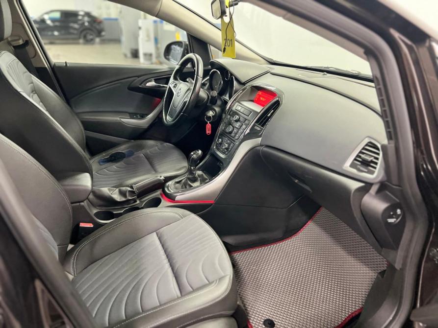 Opel Astra J Рестайлинг Санкт-Петербург  - изображение 8