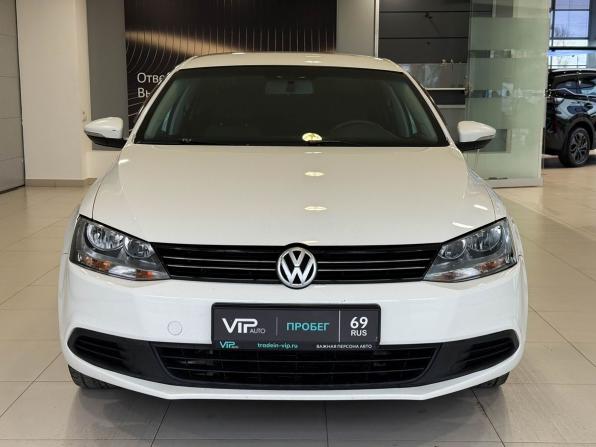 Volkswagen Jetta VI с пробегом 2013 года, цена 915 000 рублей, 237602 км, седан, Автокод Объявления