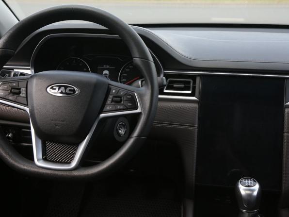 JAC J7 I с пробегом 2021 года, цена 1 292 000 рублей, 120800 км, лифтбек, Автокод Объявления