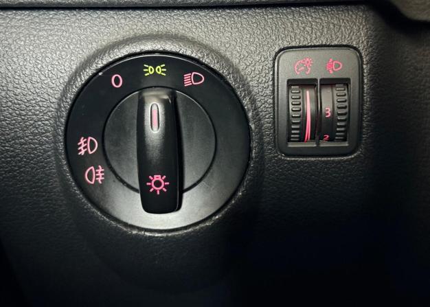 Volkswagen Golf Plus II с пробегом 2013 года, цена 860 000 рублей, 105454 км, хэтчбек, Автокод Объявления