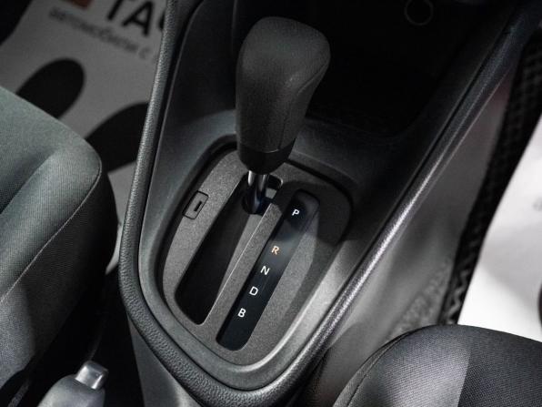 Toyota Yaris IV с пробегом 2020 года, цена 990 500 рублей, 104053 км, хэтчбек, Автокод Объявления