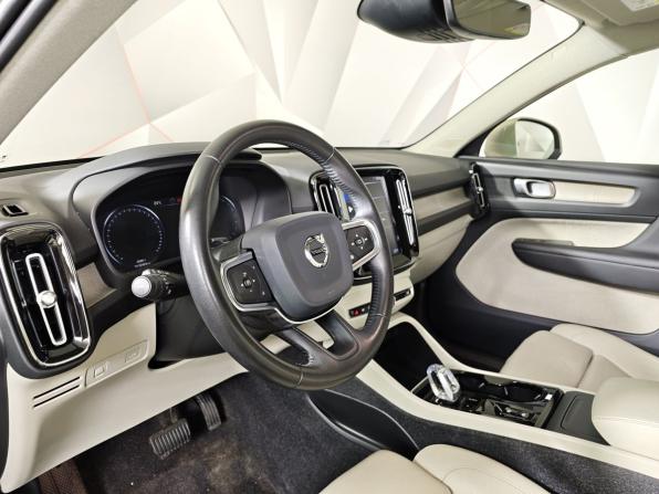 Volvo XC40 I с пробегом 2019 года, цена 2 290 000 рублей, 209909 км, внедорожник, Автокод Объявления