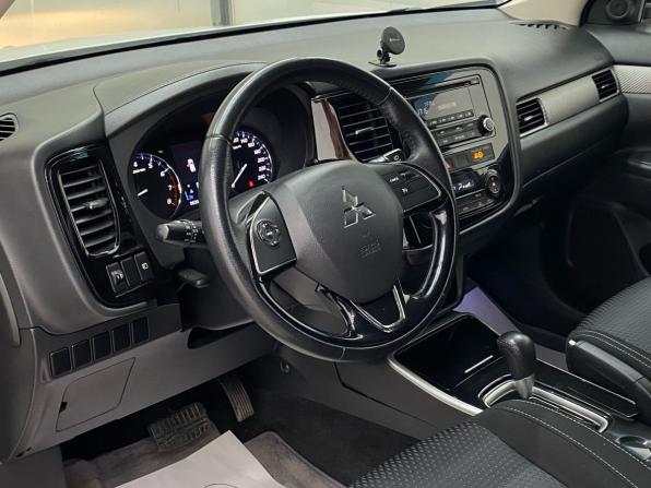 Mitsubishi Outlander III Рестайлинг 3 с пробегом 2018 года, цена 1 880 000 рублей, 83913 км, внедорожник, Автокод Объявления