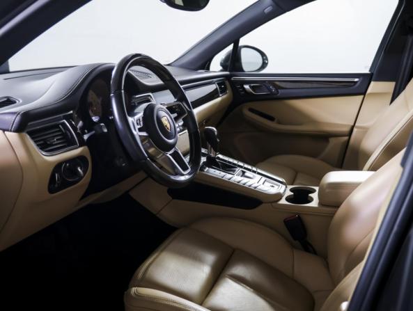 Porsche Macan I с пробегом 2017 года, цена 4 500 000 рублей, 54300 км, внедорожник, Автокод Объявления