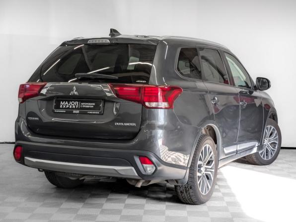 Mitsubishi Outlander III Рестайлинг 2 с пробегом 2018 года, цена 1 925 000 рублей, 117278 км, внедорожник, Автокод Объявления