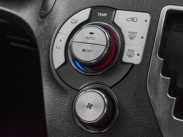 Toyota Sienta II Рестайлинг с пробегом 2019 года, цена 1 395 000 рублей, 68527 км, минивэн, Автокод Объявления