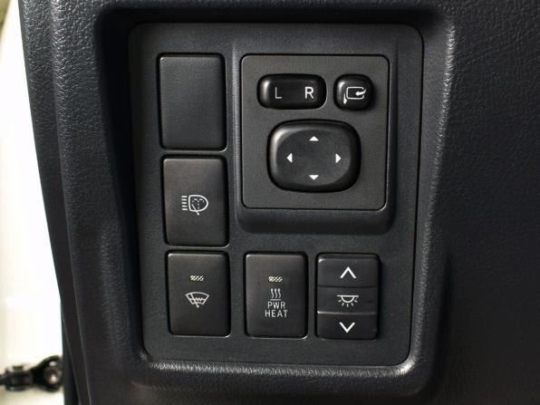 Toyota Land Cruiser Prado 150 Series с пробегом 2012 года, цена 2 675 995 рублей, 160165 км, внедорожник, Автокод Объявления