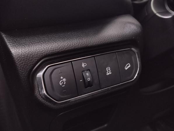 Haval Jolion I Рестайлинг с пробегом 2024 года, цена 2 050 000 рублей, 36600 км, внедорожник, Автокод Объявления