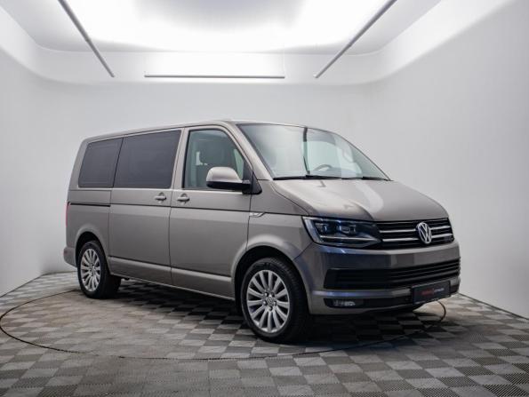 Volkswagen Multivan T6 с пробегом 2015 года, цена 2 870 000 рублей, 330627 км, минивэн, Автокод Объявления